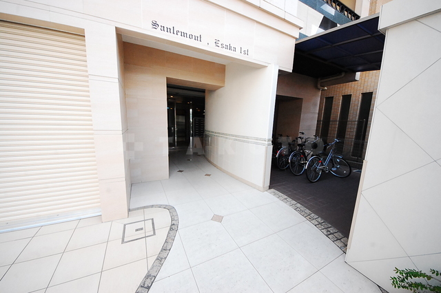 15/25 エントランス