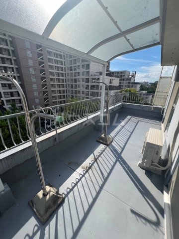 23/30 バルコニー