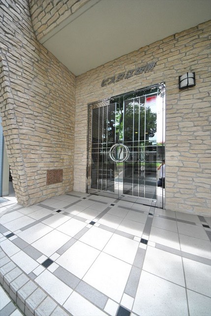 22/30 エントランス