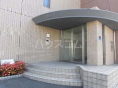 15/26 エントランス