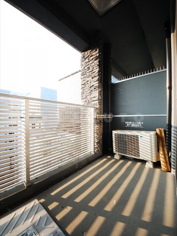 19/30 バルコニー