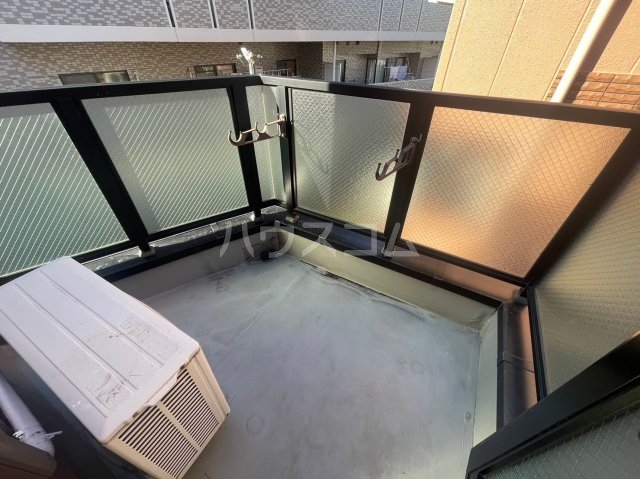 20/30 バルコニー