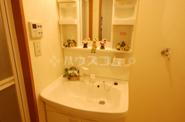 14/28 洗面