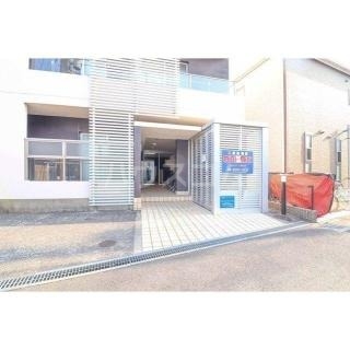 19/29 エントランス