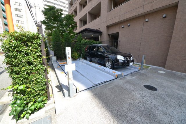 20/30 駐車場