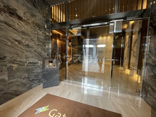 15/25 エントランス