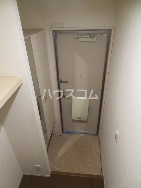 14/30 玄関