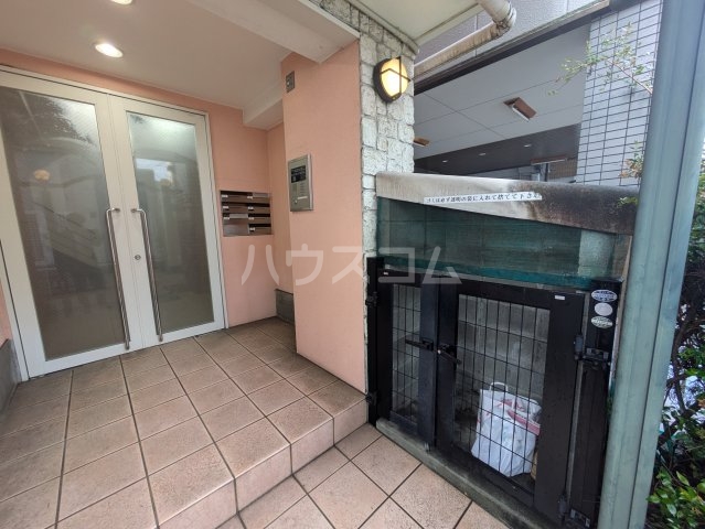 29/30 エントランス