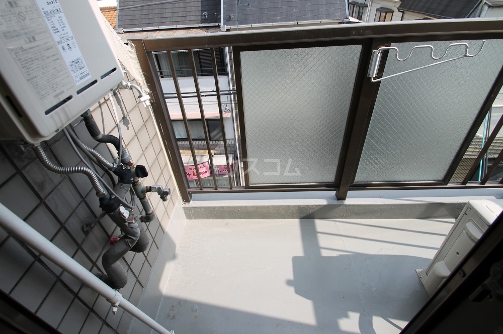 20/30 バルコニー