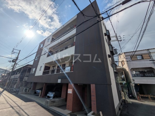 2/30 外観