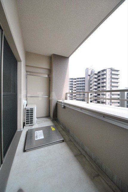 21/30 バルコニー