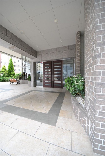 15/26 エントランス