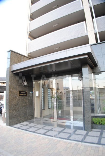 15/22 エントランス