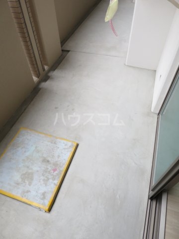 19/28 バルコニー