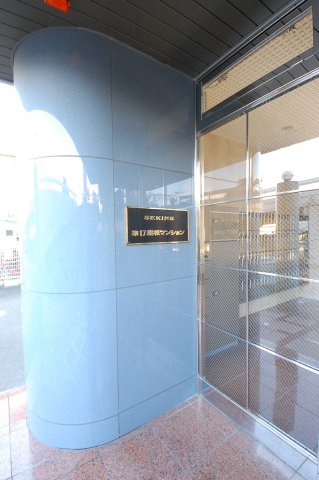 23/30 エントランス