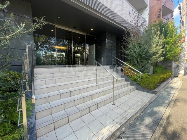 29/30 エントランス