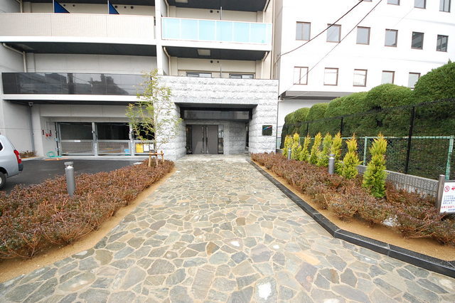 20/30 エントランス