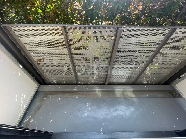 21/30 バルコニー