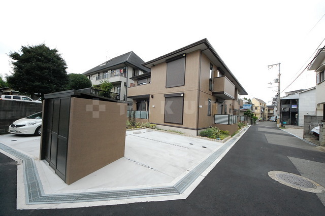 14/22 エントランス