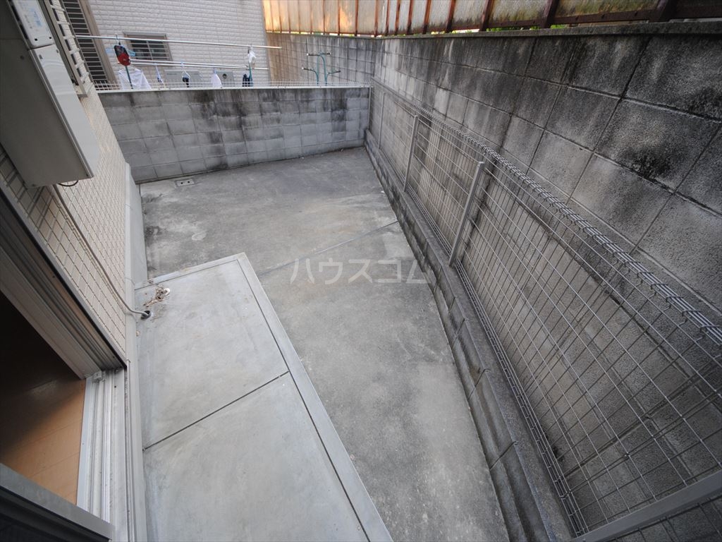 20/30 バルコニー