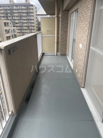 23/30 バルコニー