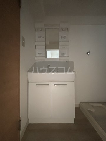 13/30 洗面