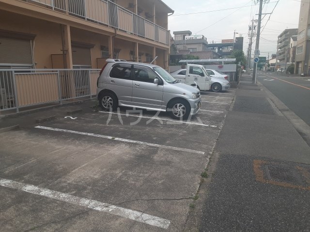 22/30 駐車場