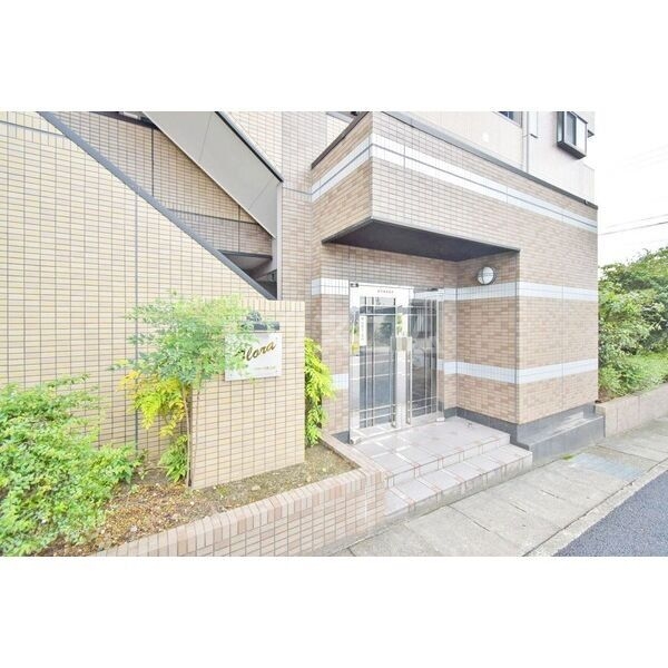 15/20 エントランス