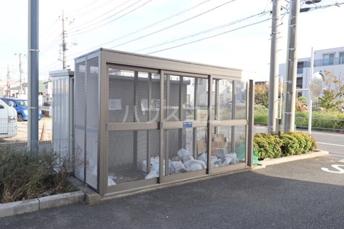 20/30 エントランス