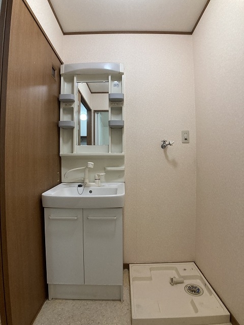 16/30 洗面