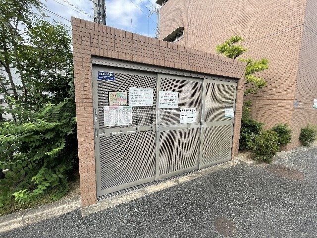 14/20 エントランス