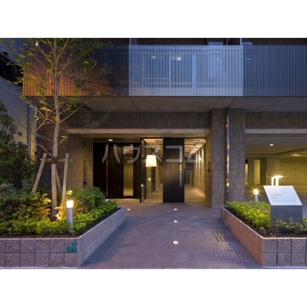 15/26 エントランス