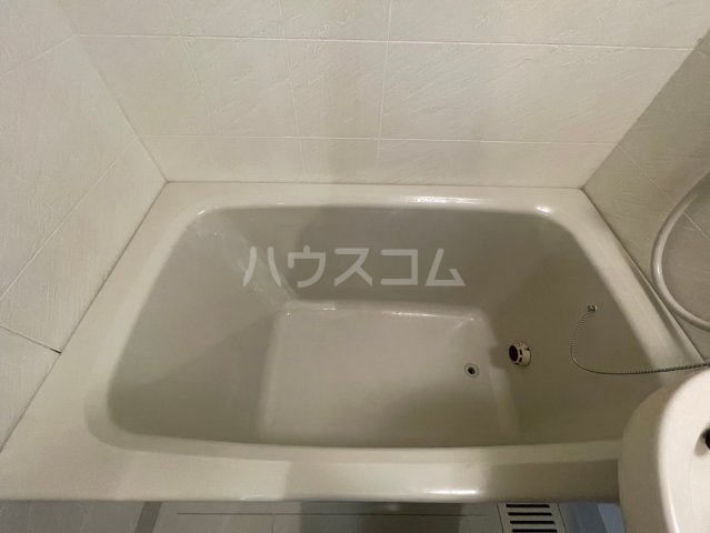 16/30 浴室
