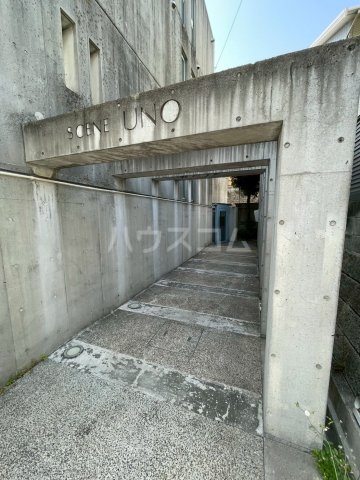 2/3 エントランス