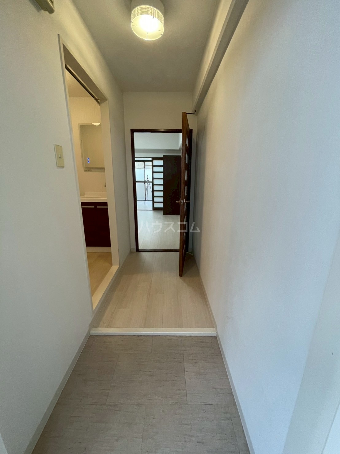 13/30 玄関