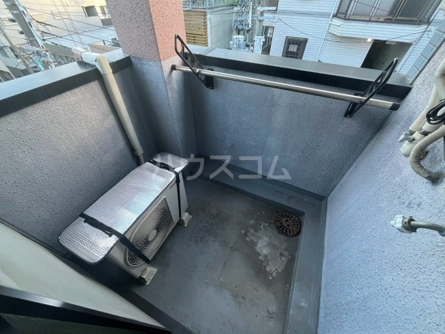 20/28 バルコニー