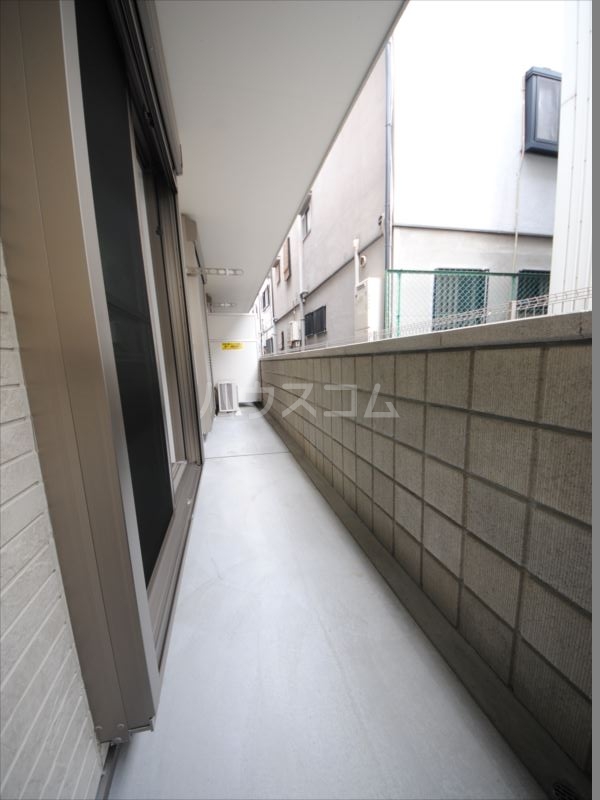 18/25 バルコニー