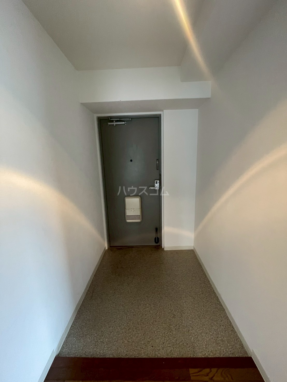 13/30 玄関
