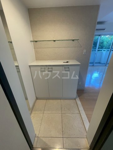 13/30 玄関