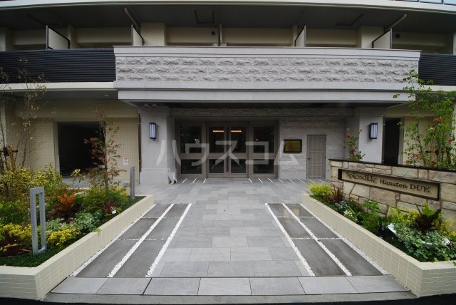 22/24 エントランス