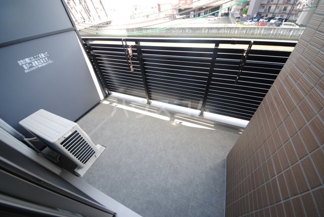 15/28 バルコニー