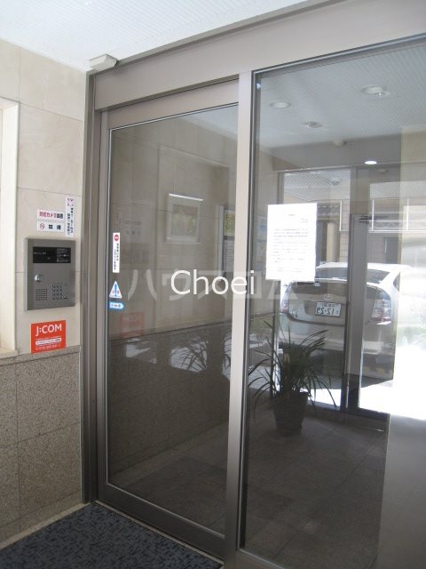 13/21 エントランス