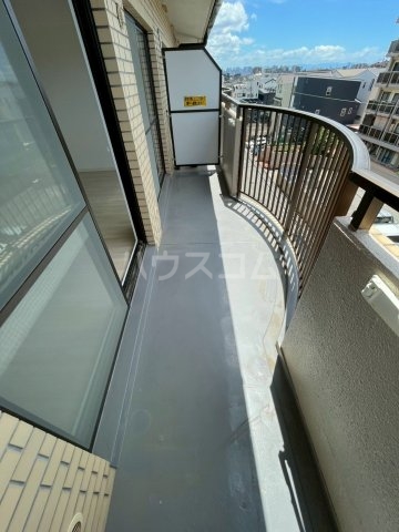 20/30 バルコニー