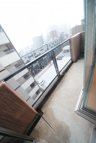 14/27 バルコニー