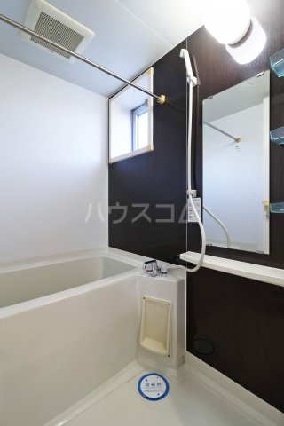 17/30 浴室