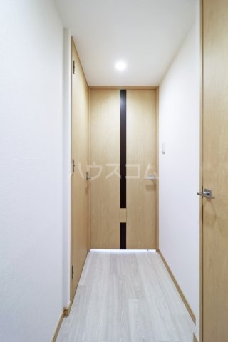 13/30 玄関