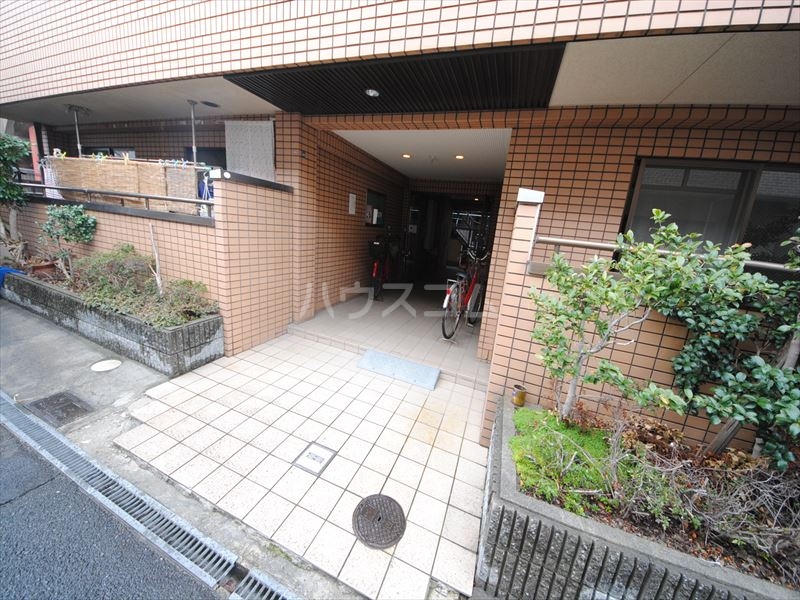 3/10 エントランス