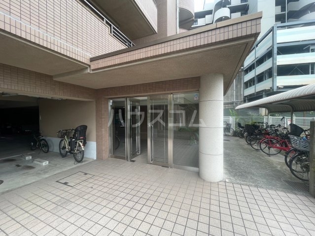 29/30 エントランス