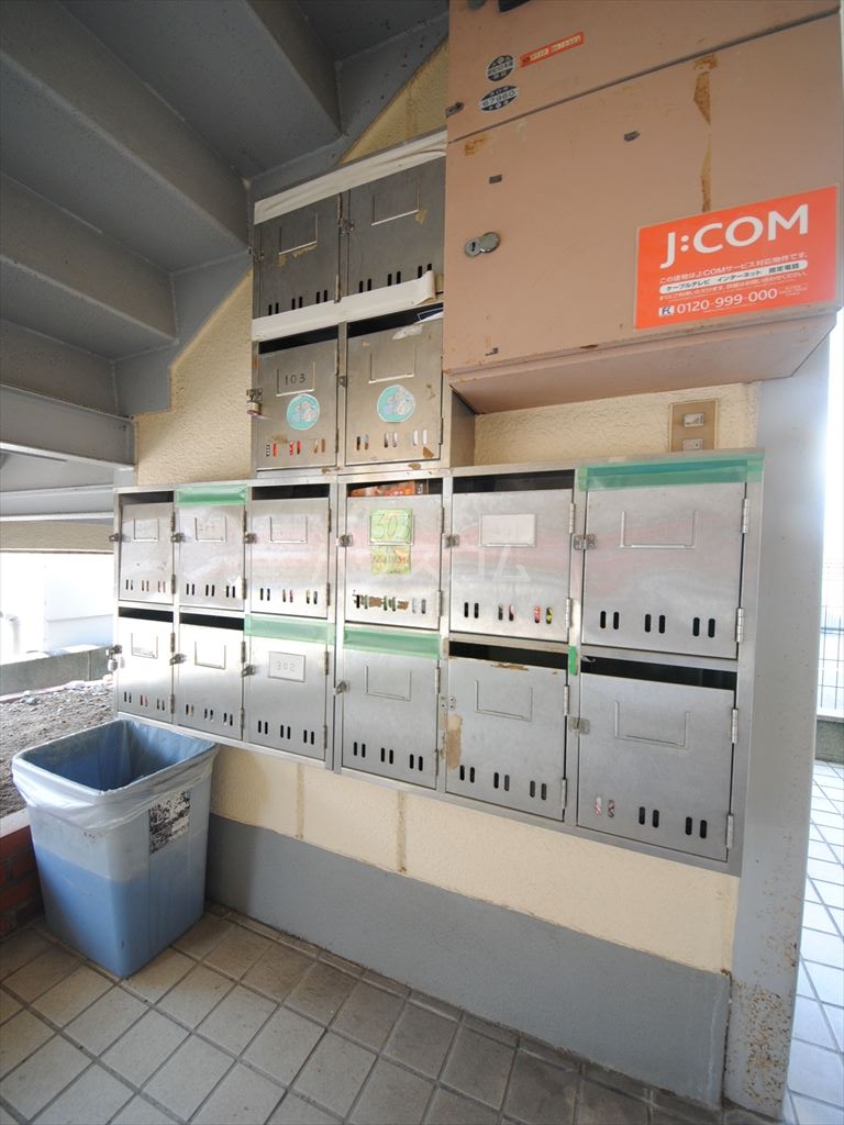 21/28 エントランス