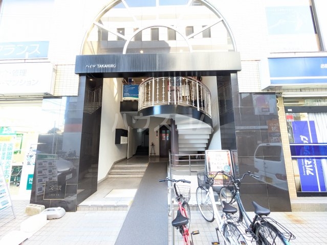 29/30 エントランス